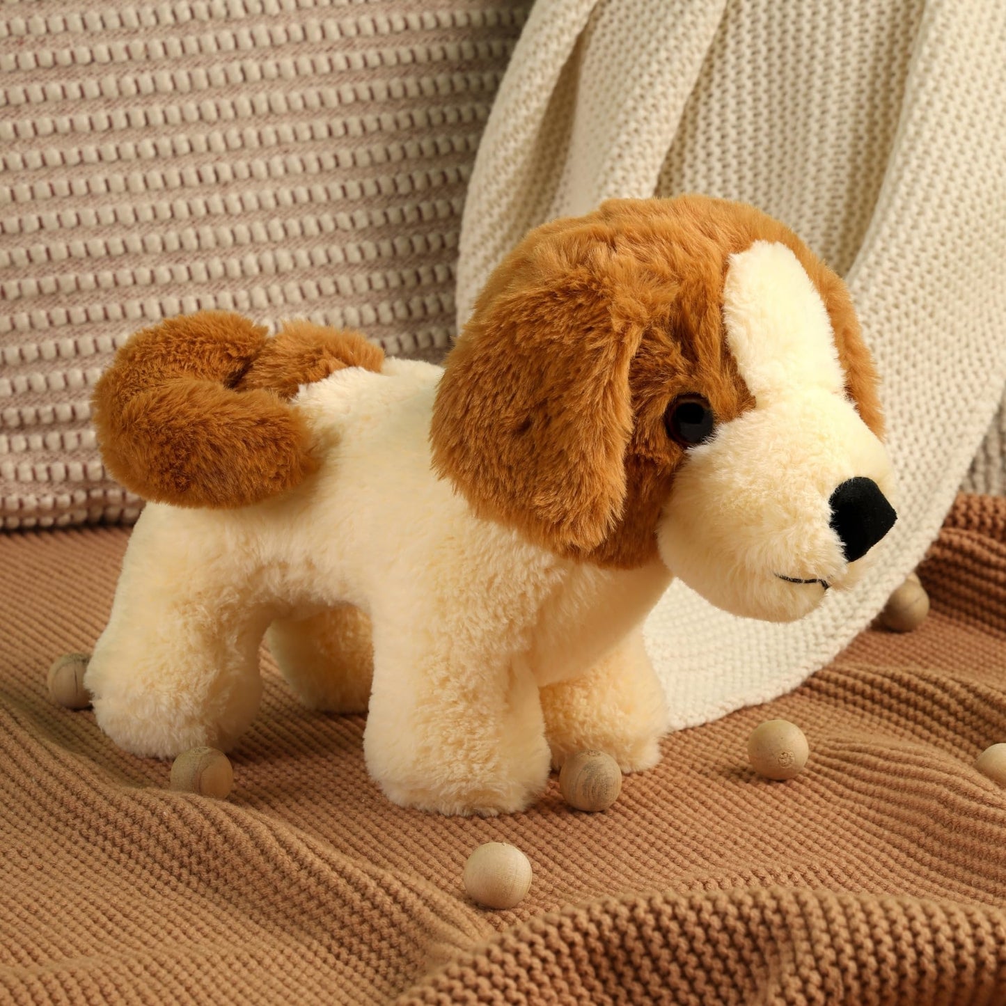 Mirada Standing Beagle Dog Toy – 25cm